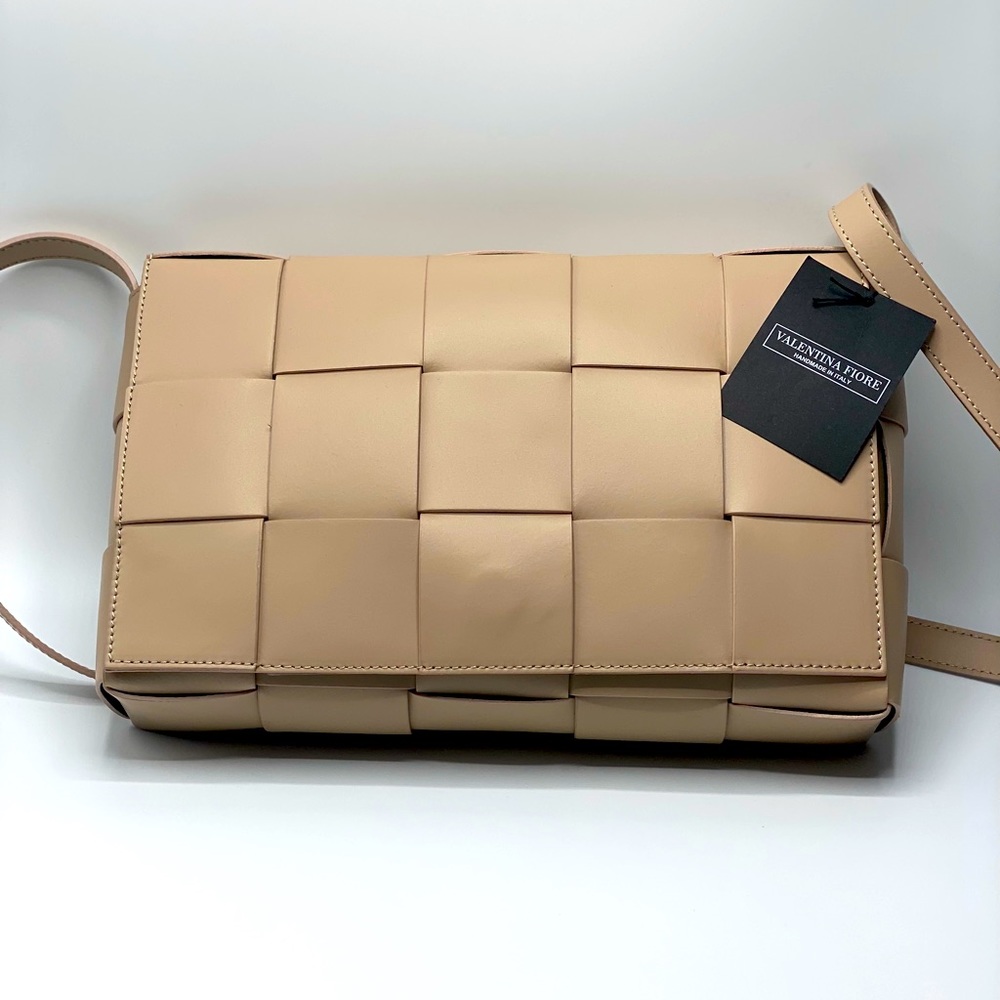 NWT Valentina Fiore Woven Cassette Crossbody